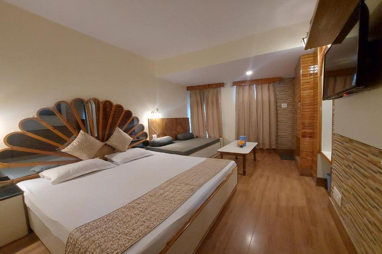 Brightland Hotel Shimla Dış mekan fotoğraf